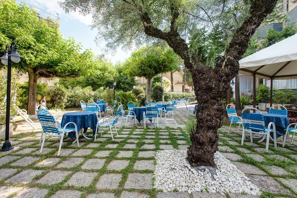 Hotel Real Cervia Eksteriør billede